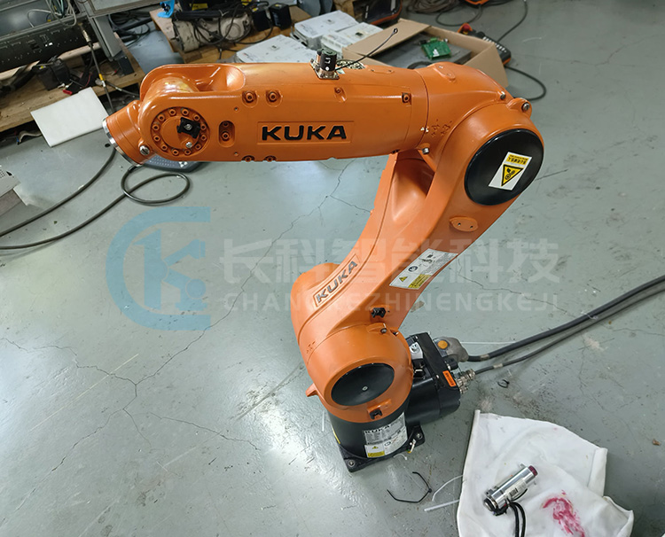 庫卡機(jī)器人KR 6 R900 sixx C異響維修 庫卡機(jī)器人KR 6 R900 sixx C異響維修